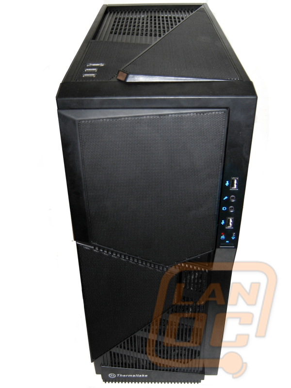 Thermaltake_Armor_A90_016